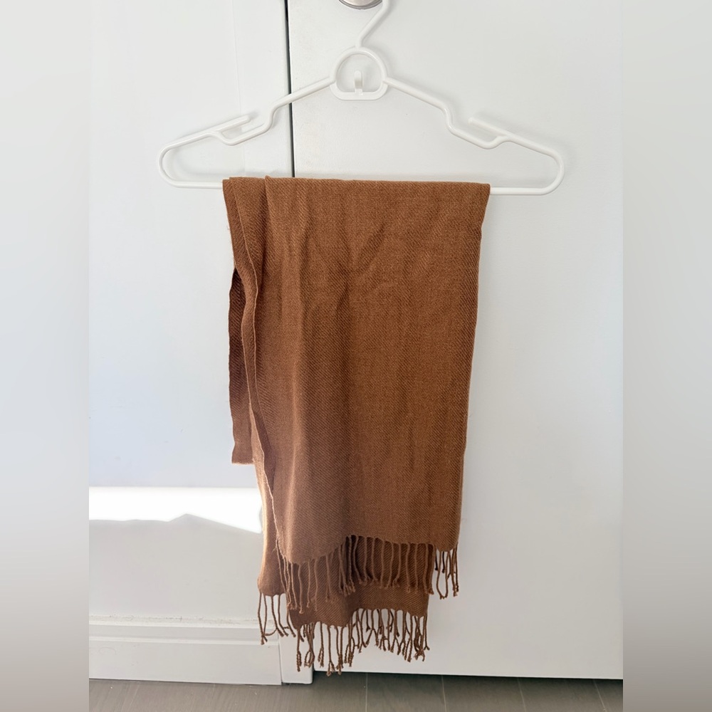Uniqlo Brown Cashmere Scarf
